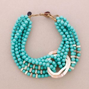 Gargantilla de bolitas con circulo irregular de resina