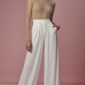 TOP DE TUL CON PERLAS Y CUELLO PERKINS