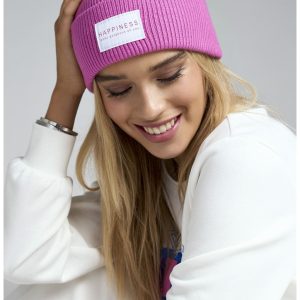 Gorro de punto etiqueta hapiness Only Alpha